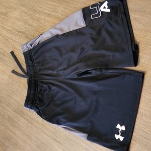 Boys Under Armour shorts